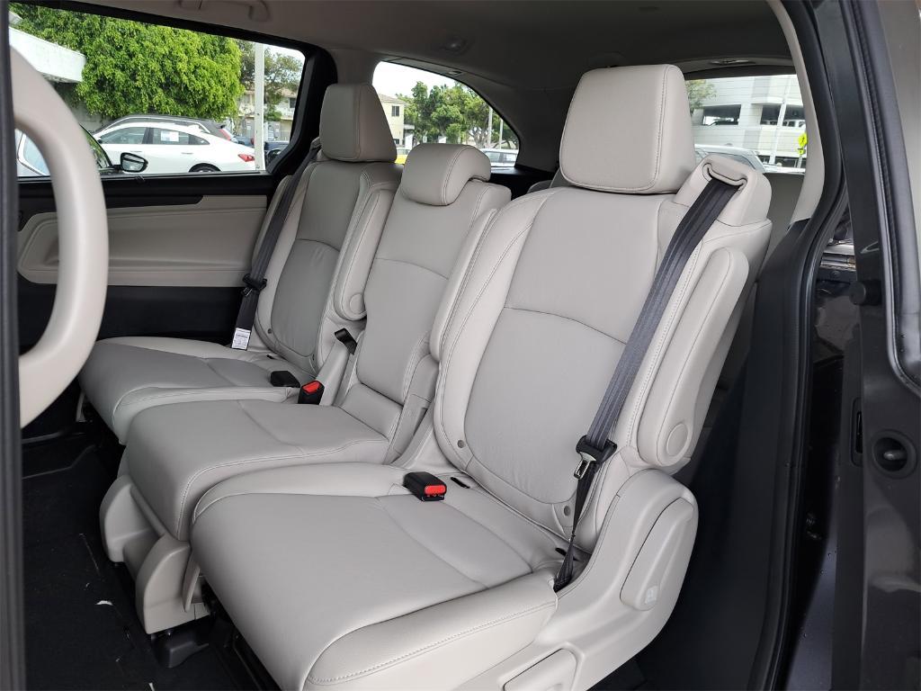 new 2026 Honda Odyssey car, priced at $45,320