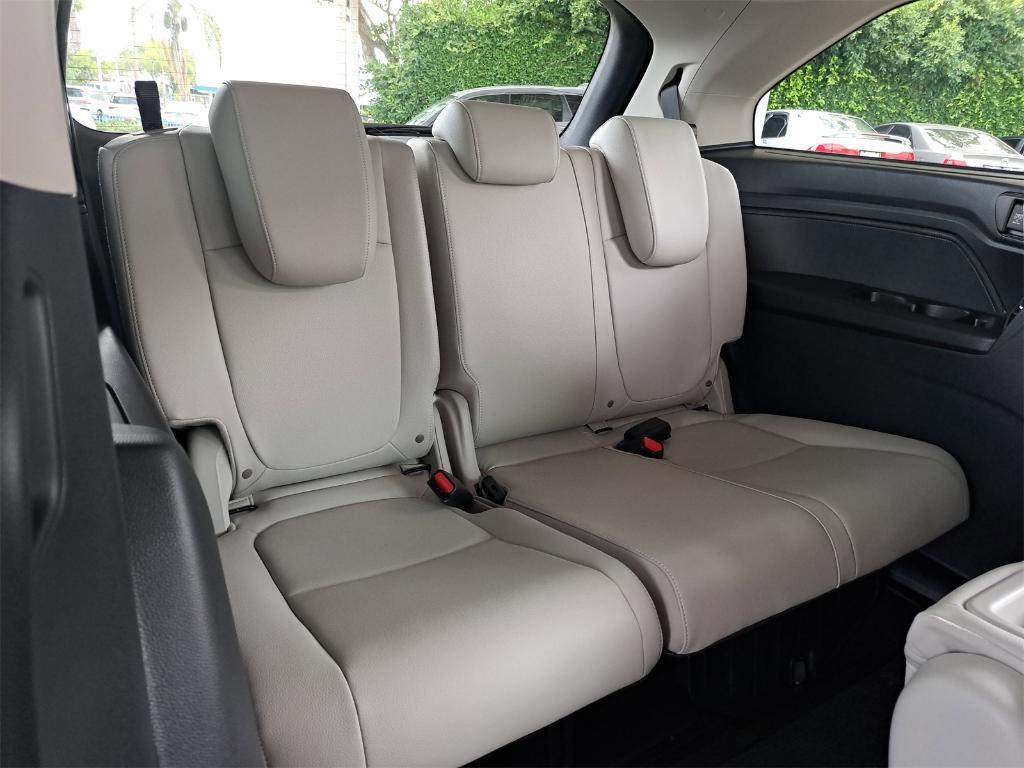 new 2026 Honda Odyssey car, priced at $45,320