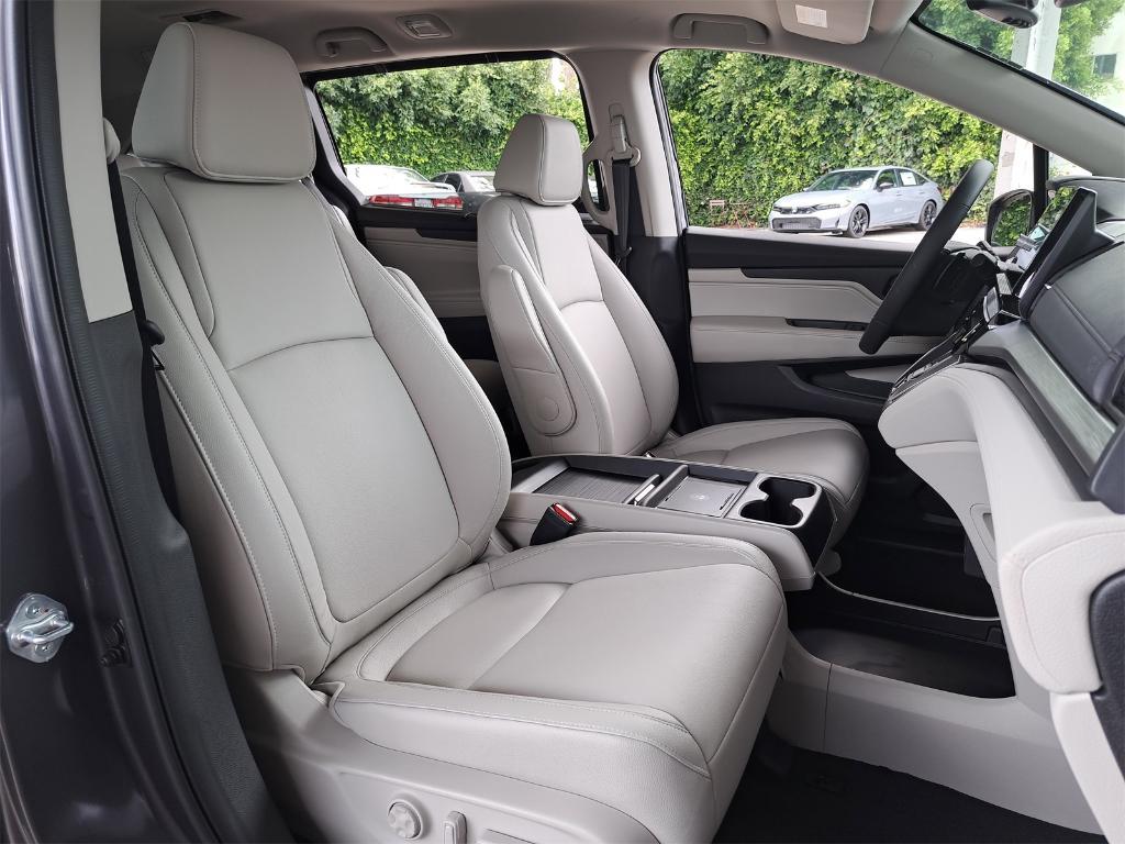 new 2026 Honda Odyssey car, priced at $45,320