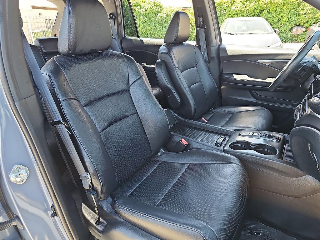 used 2022 Honda Passport car, priced at $29,420