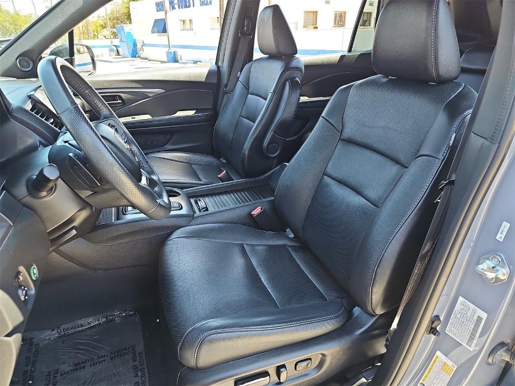 used 2022 Honda Passport car, priced at $29,420