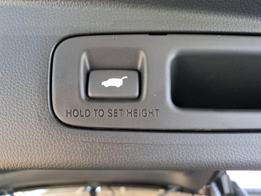 new 2025 Honda CR-V Hybrid car, priced at $38,999
