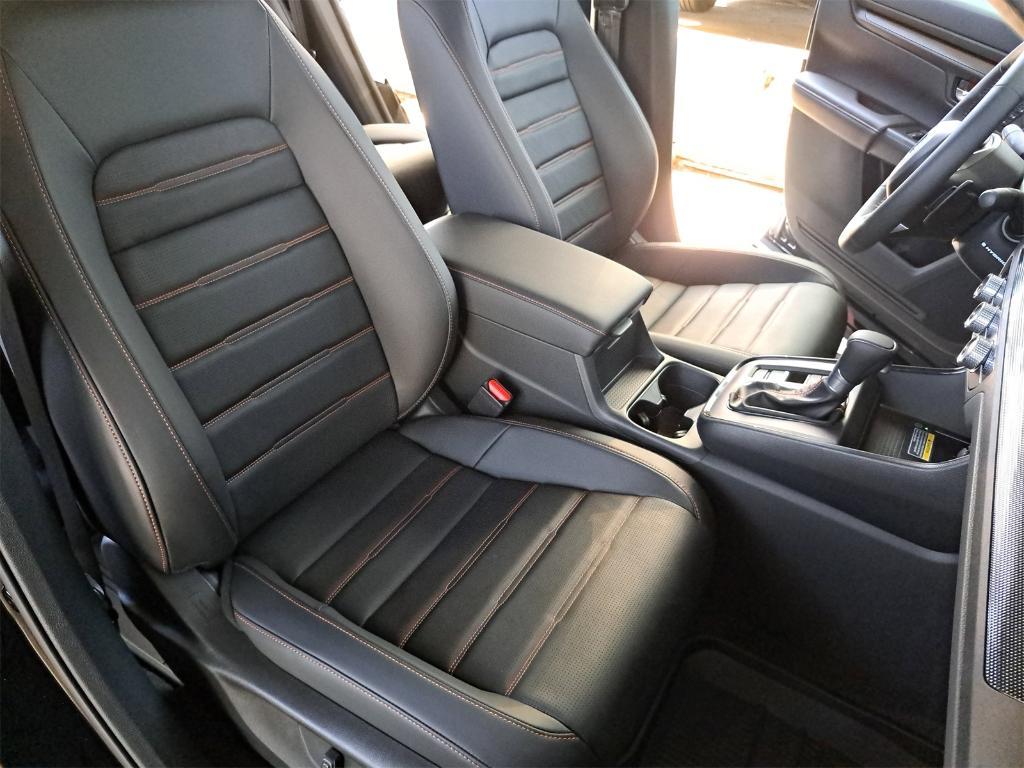 new 2025 Honda CR-V Hybrid car, priced at $38,999