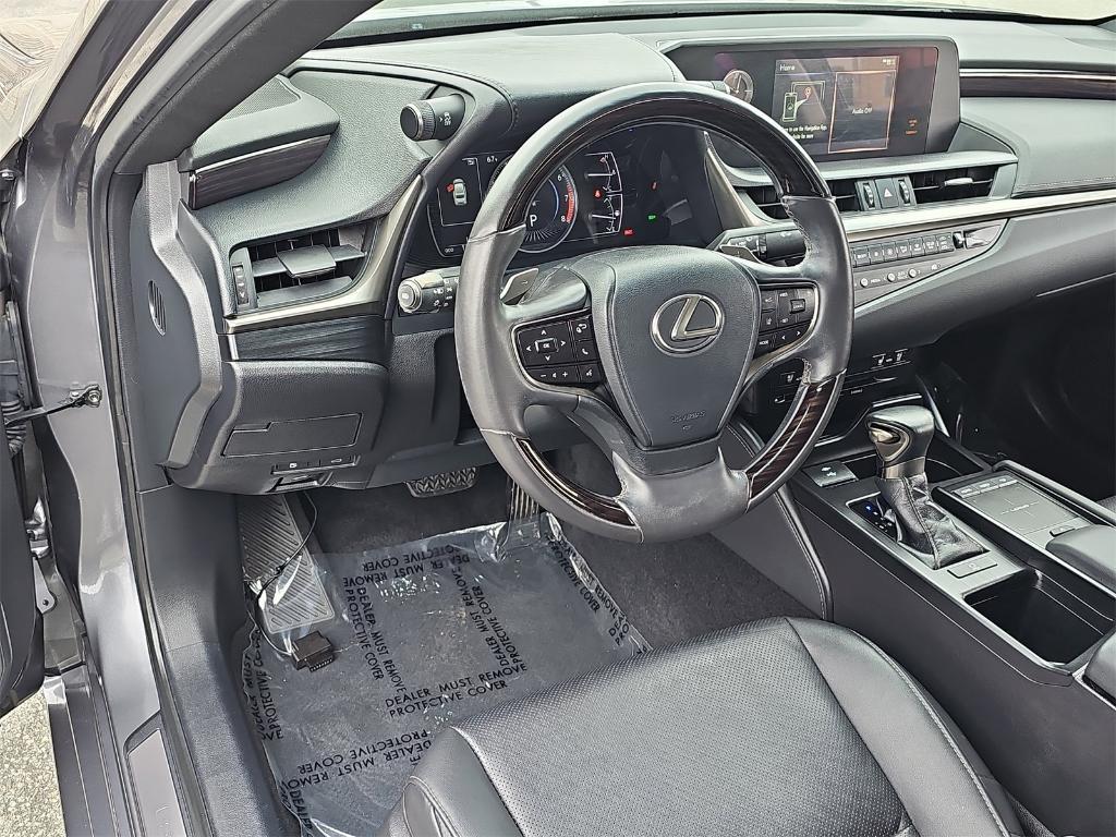 used 2021 Lexus ES 250 car, priced at $29,889