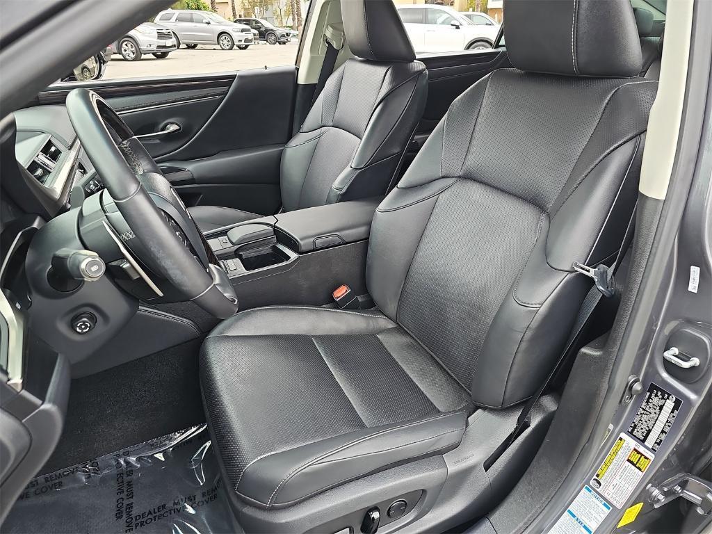 used 2021 Lexus ES 250 car, priced at $29,889