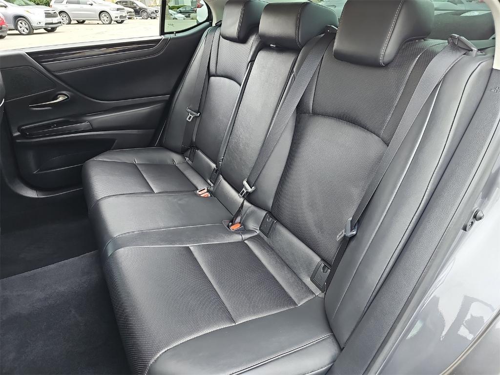 used 2021 Lexus ES 250 car, priced at $29,889