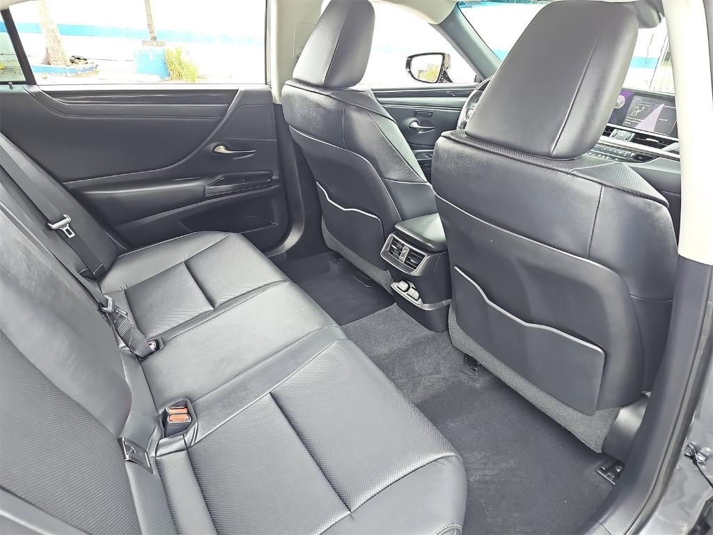used 2021 Lexus ES 250 car, priced at $29,889