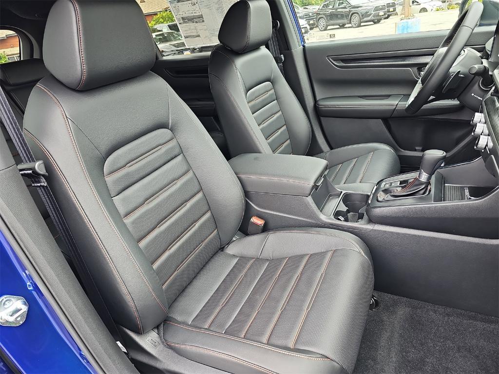 new 2025 Honda CR-V Hybrid car, priced at $39,500