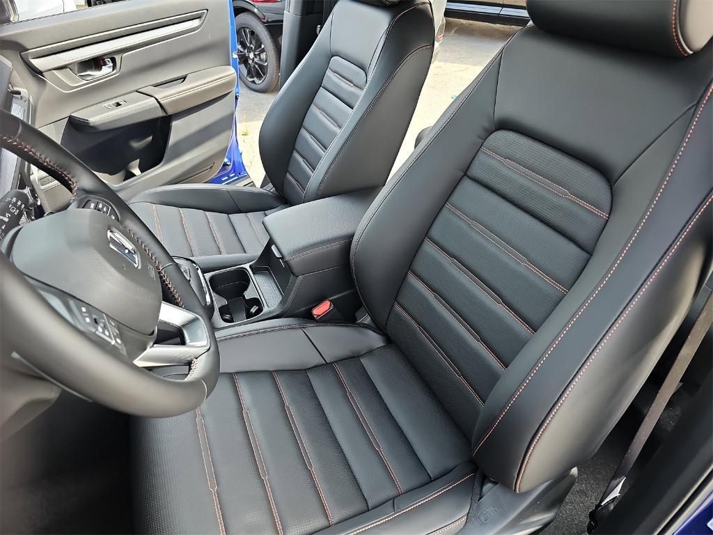 new 2025 Honda CR-V Hybrid car, priced at $37,875