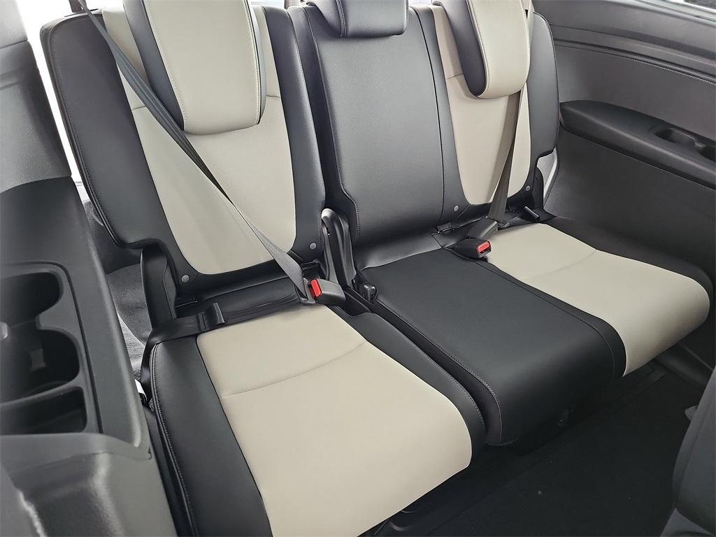 new 2025 Honda Odyssey car, priced at $52,275