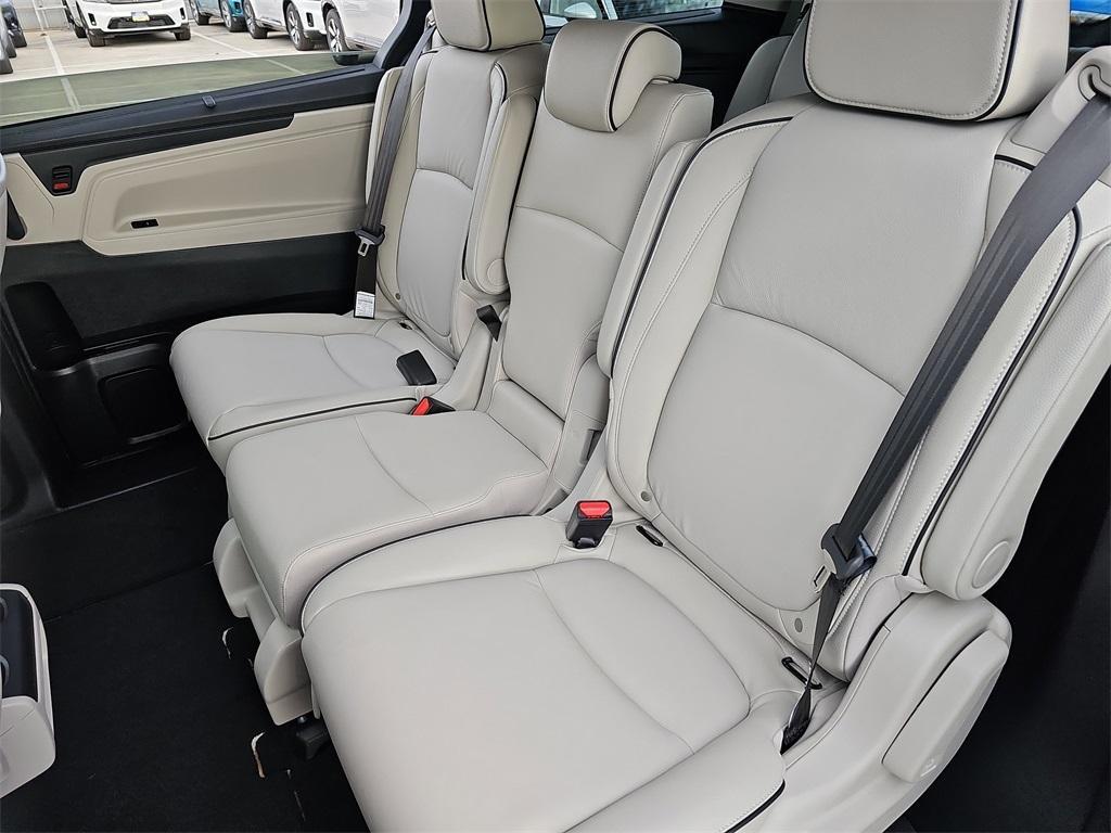 new 2025 Honda Odyssey car, priced at $48,005