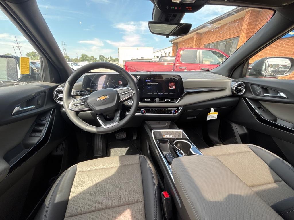 used 2025 Chevrolet Equinox car, priced at $28,850