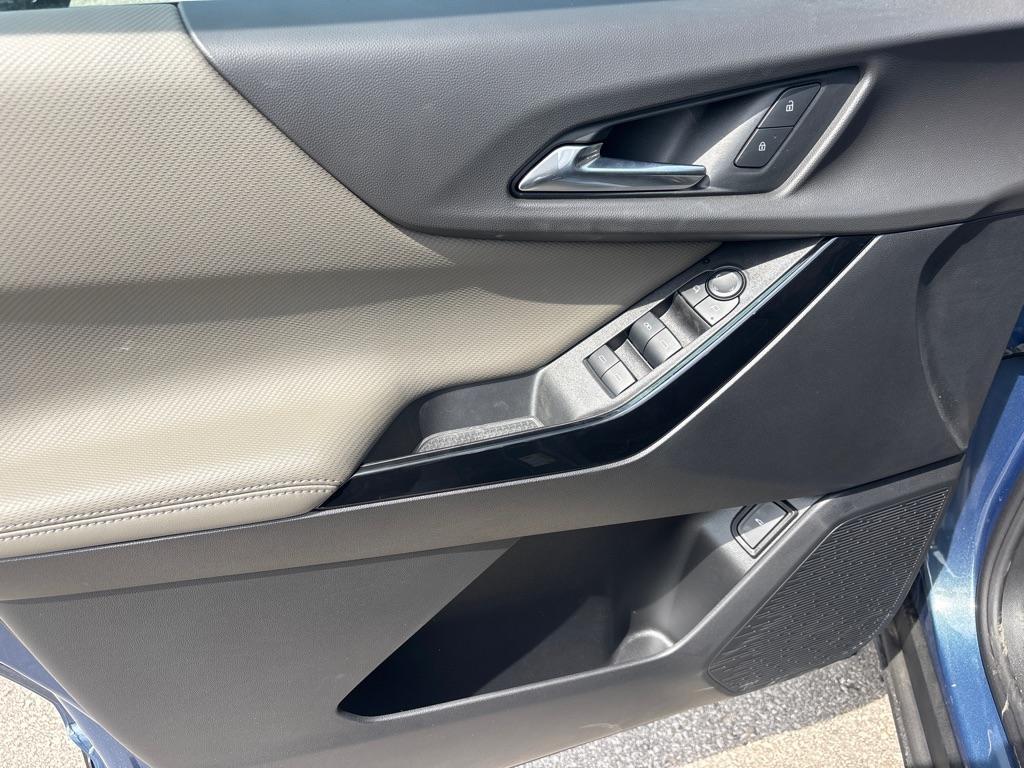 used 2025 Chevrolet Equinox car, priced at $28,850