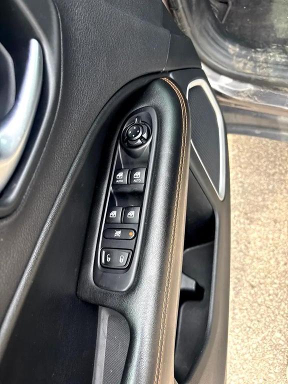 used 2020 Jeep Compass car, priced at $12,250