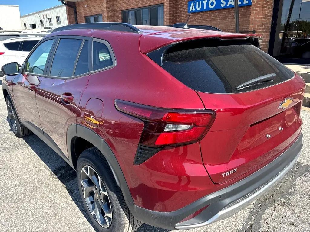 used 2025 Chevrolet Trax car, priced at $20,850
