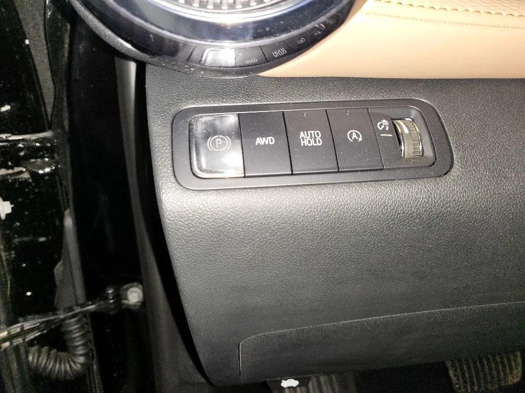 used 2025 Chevrolet Equinox car, priced at $27,850