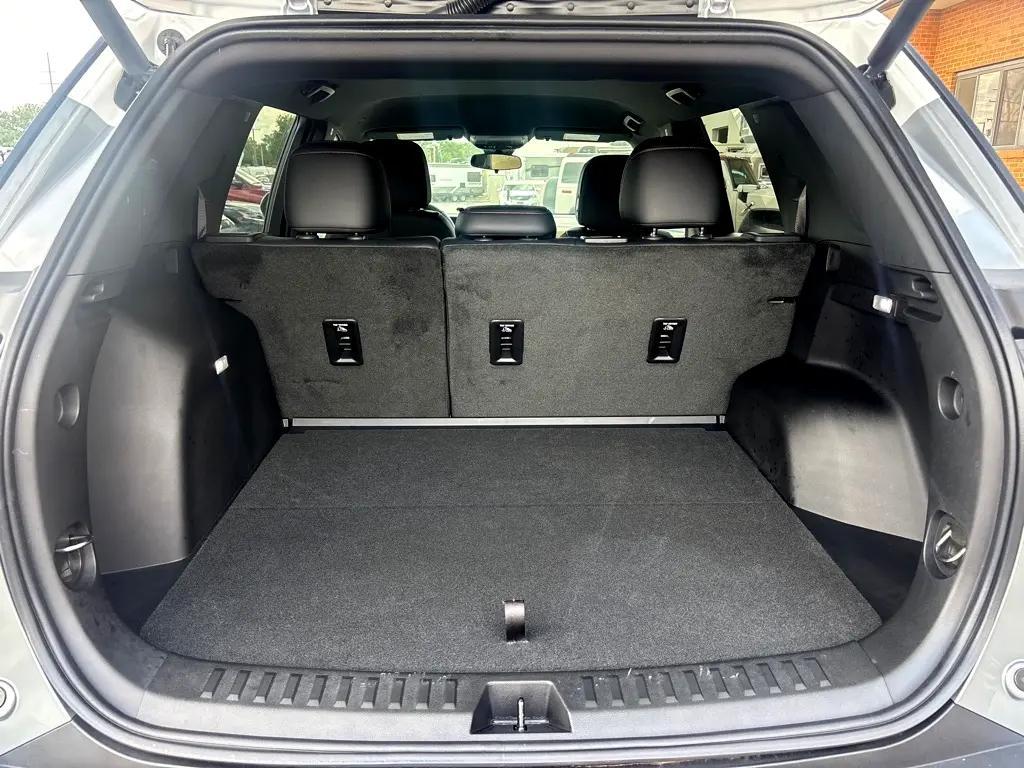 used 2025 Chevrolet Equinox car, priced at $31,850