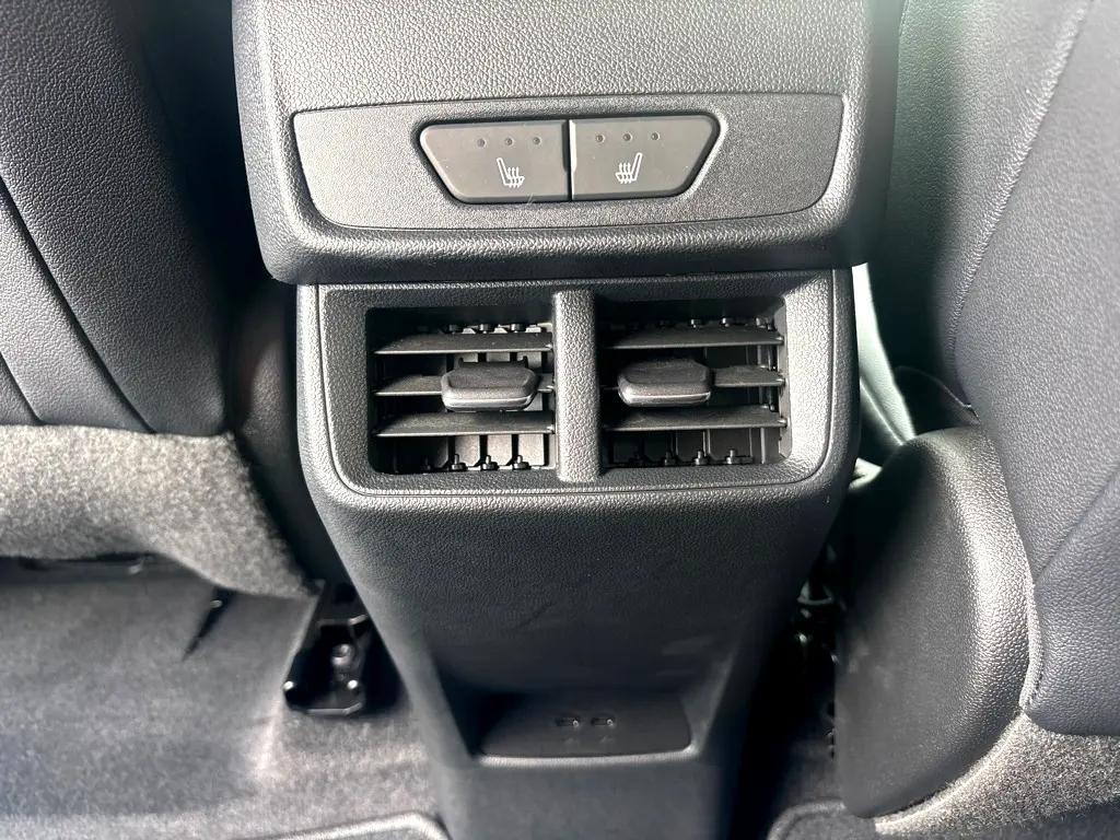 used 2025 Chevrolet Equinox car, priced at $31,850