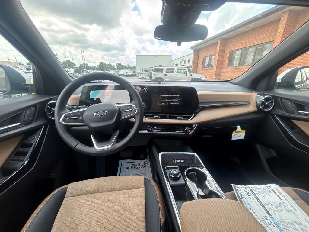 used 2025 Chevrolet Equinox car, priced at $31,850