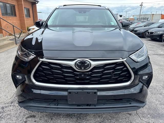 used 2021 Toyota Highlander car, priced at $31,750