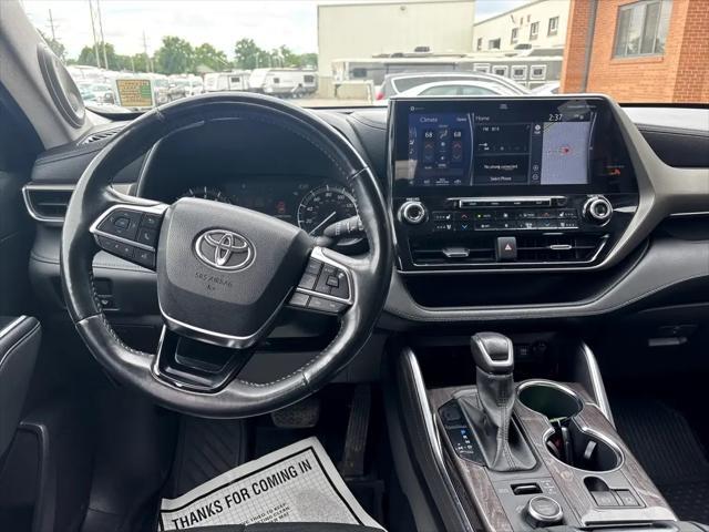 used 2021 Toyota Highlander car, priced at $31,750
