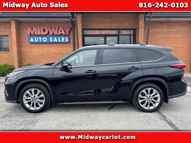 used 2021 Toyota Highlander car, priced at $31,750