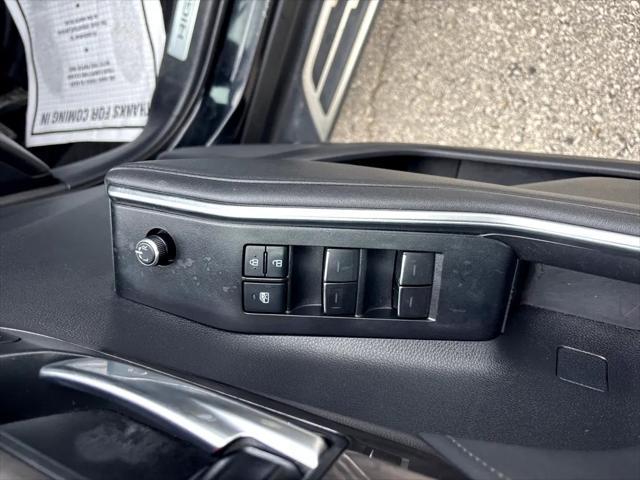 used 2021 Toyota Highlander car, priced at $31,750