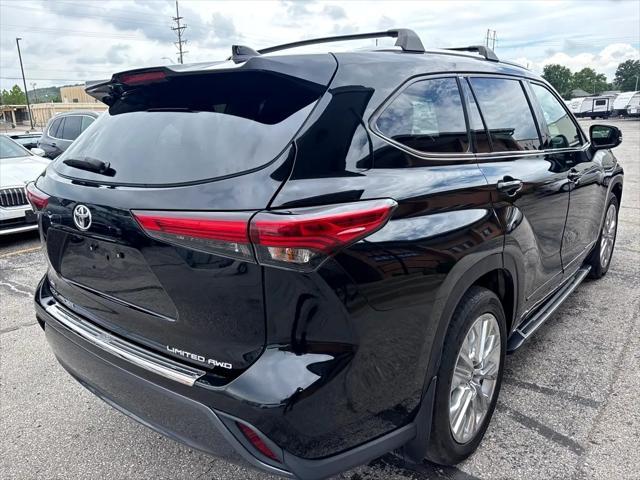 used 2021 Toyota Highlander car, priced at $31,750