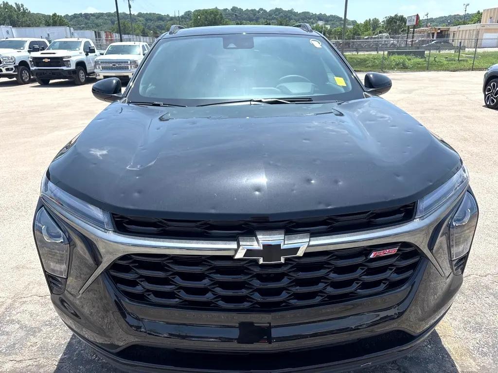 used 2025 Chevrolet Trax car, priced at $20,850