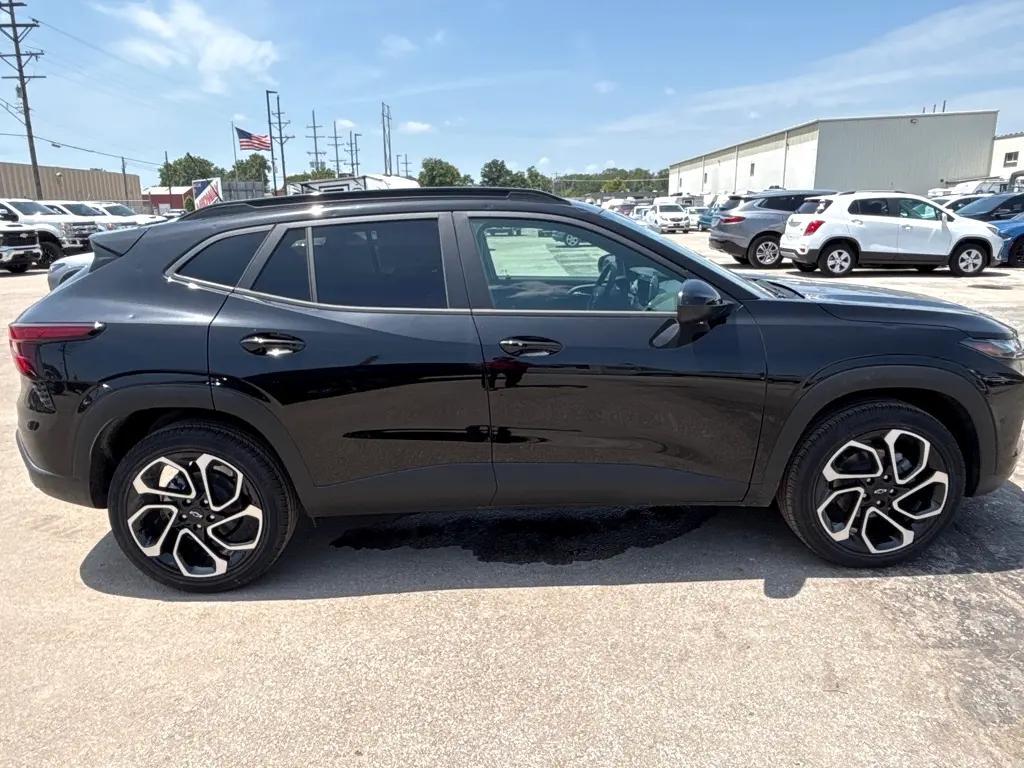 used 2025 Chevrolet Trax car, priced at $20,850