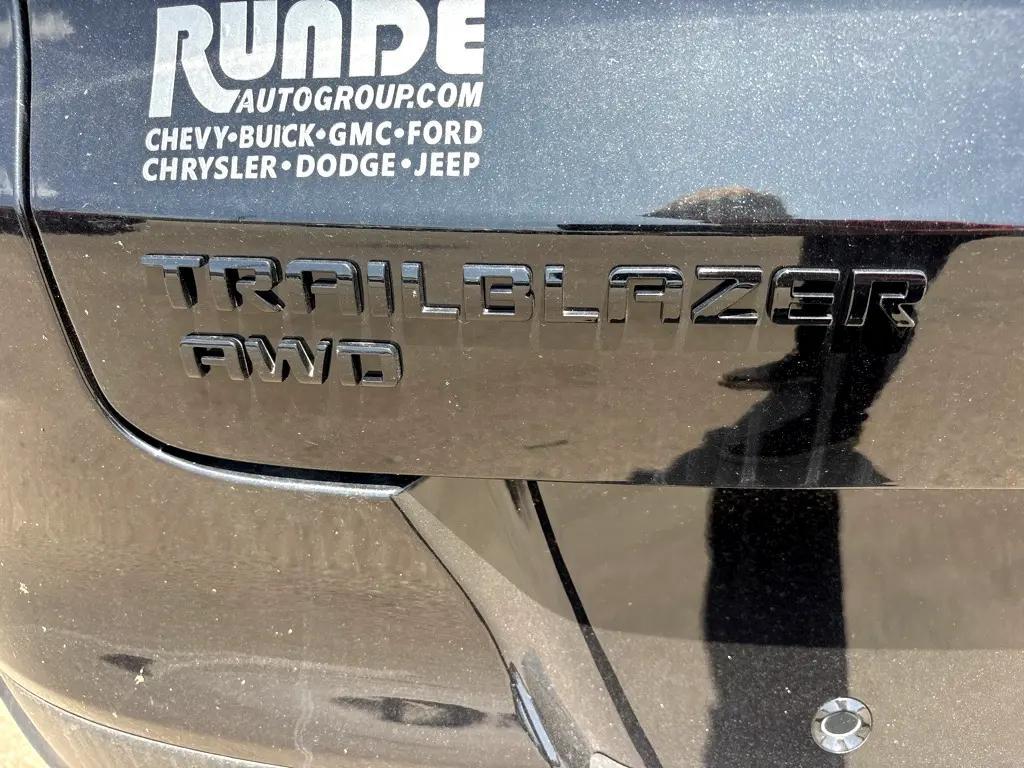 used 2025 Chevrolet TrailBlazer car, priced at $27,850