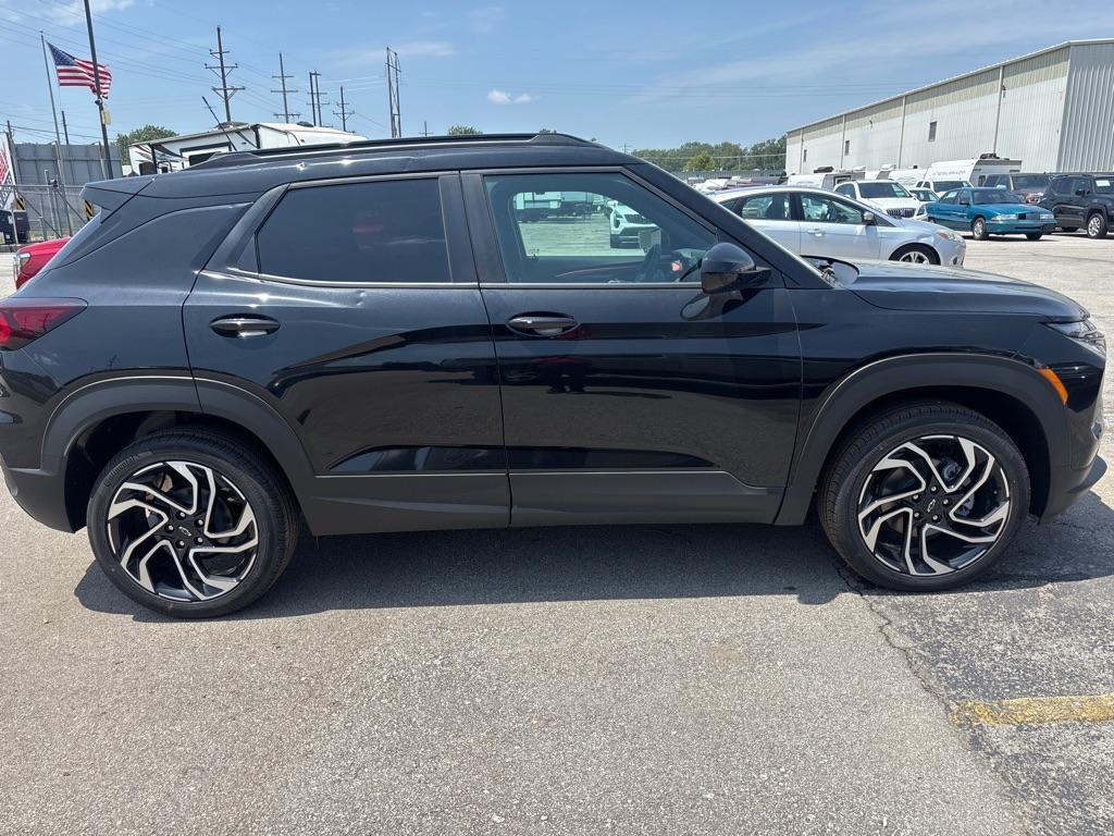used 2025 Chevrolet TrailBlazer car, priced at $25,850