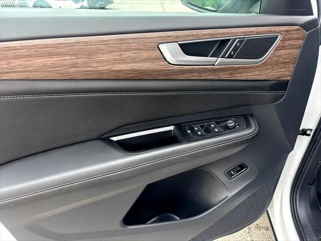 used 2024 Volkswagen Atlas car, priced at $36,450
