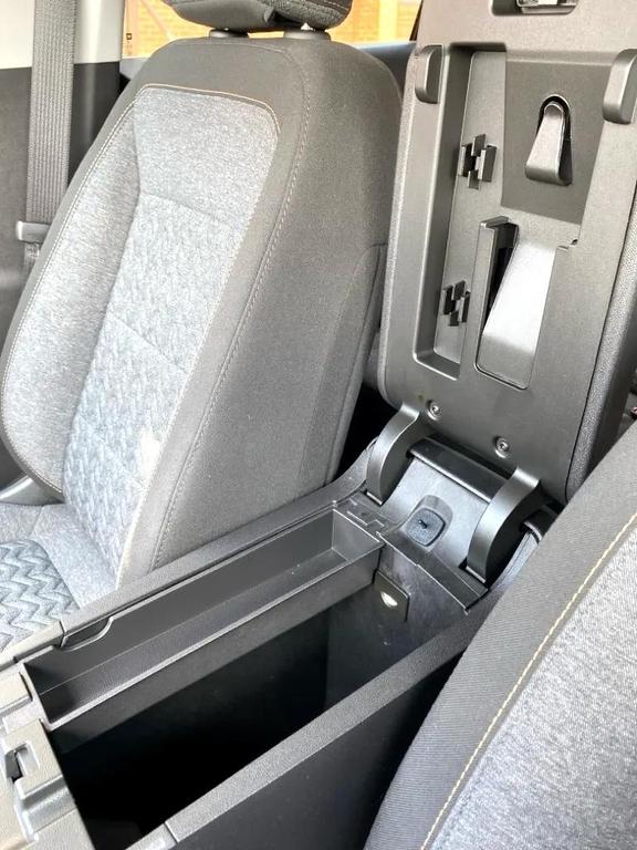 used 2023 Chevrolet Equinox car, priced at $17,350