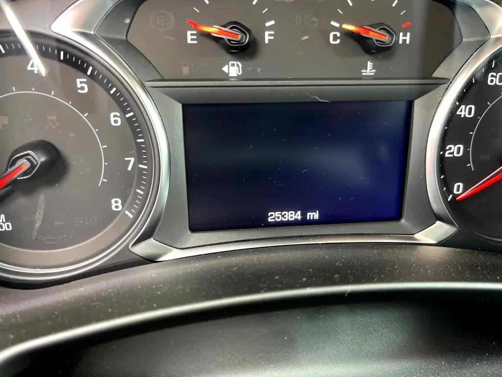 used 2023 Chevrolet Equinox car, priced at $17,350