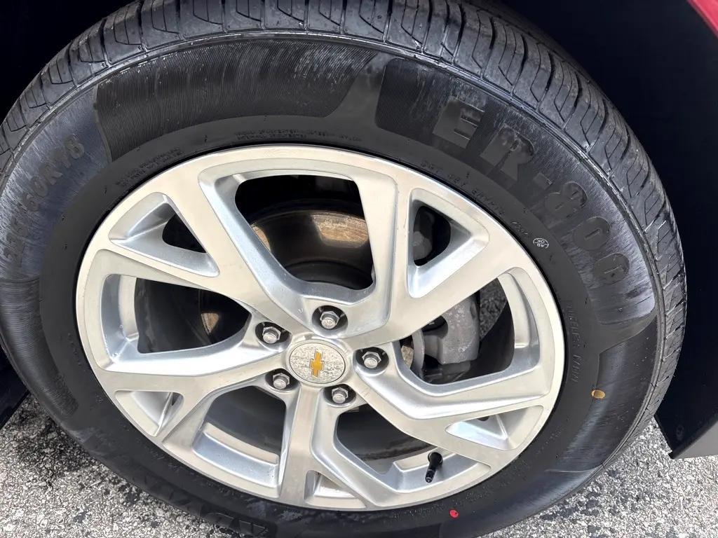 used 2021 Chevrolet Equinox car, priced at $15,950