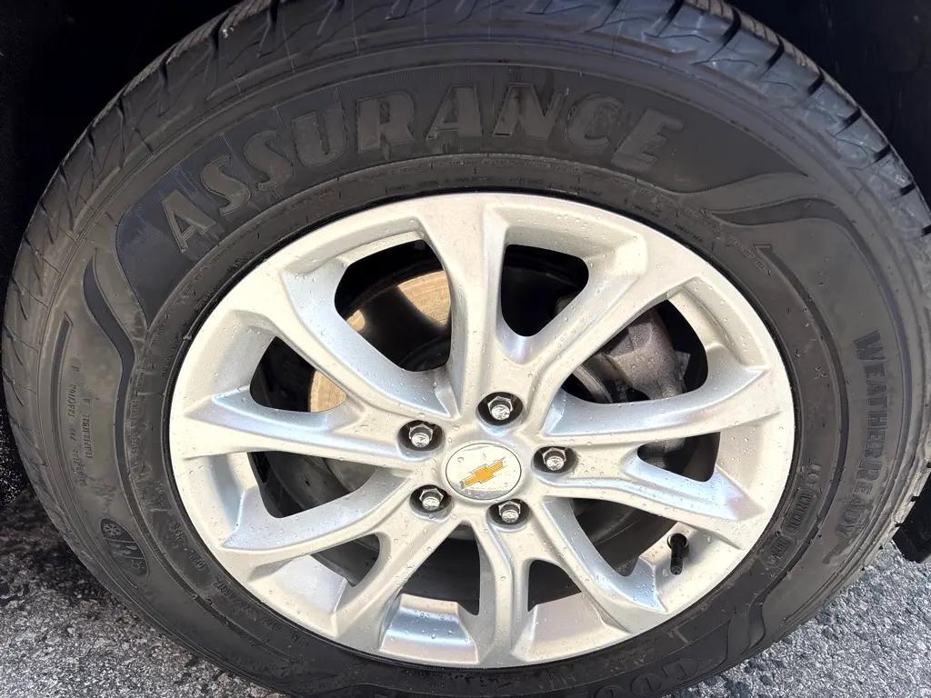 used 2018 Chevrolet Equinox car, priced at $11,350