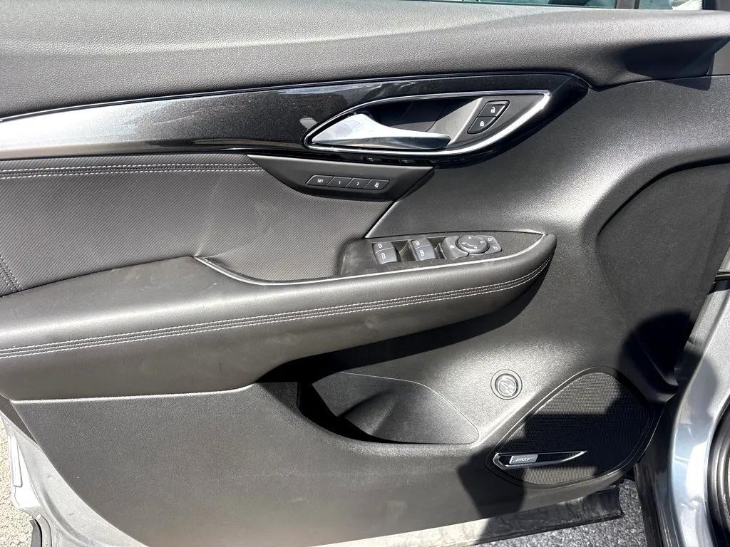 used 2025 Buick Envision car, priced at $31,350