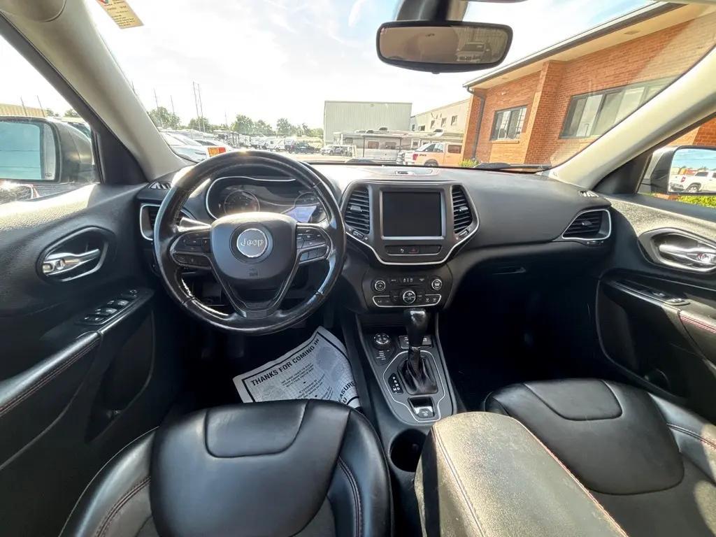 used 2019 Jeep Cherokee car, priced at $15,950