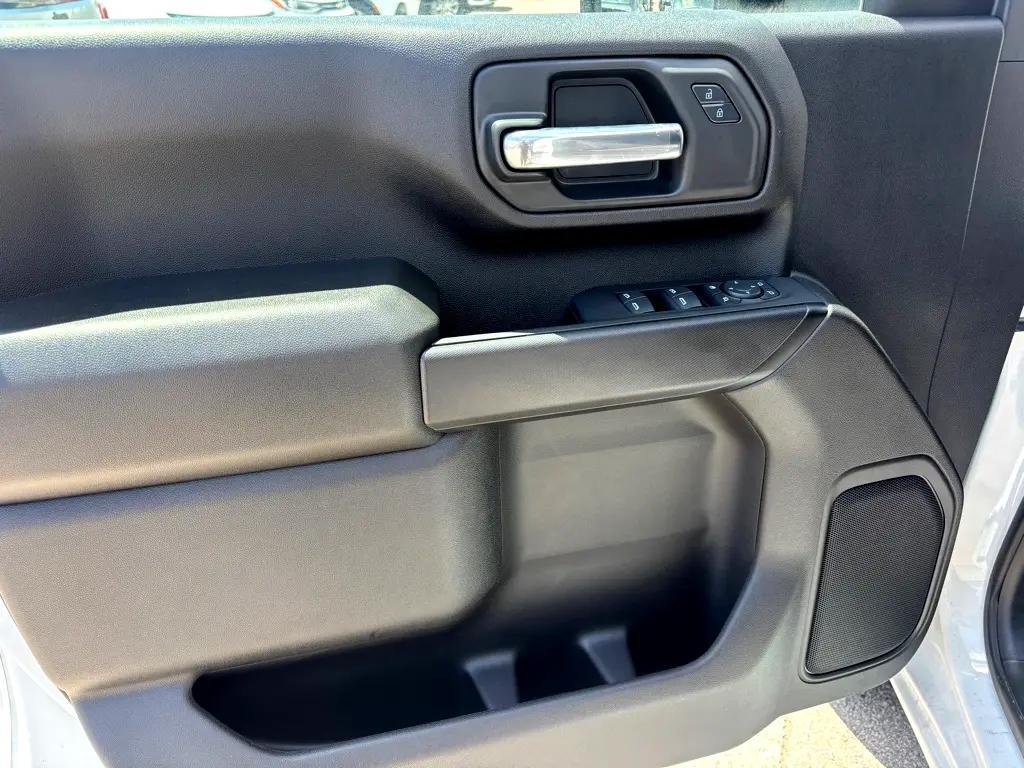 used 2024 Chevrolet Silverado 2500 car, priced at $40,250