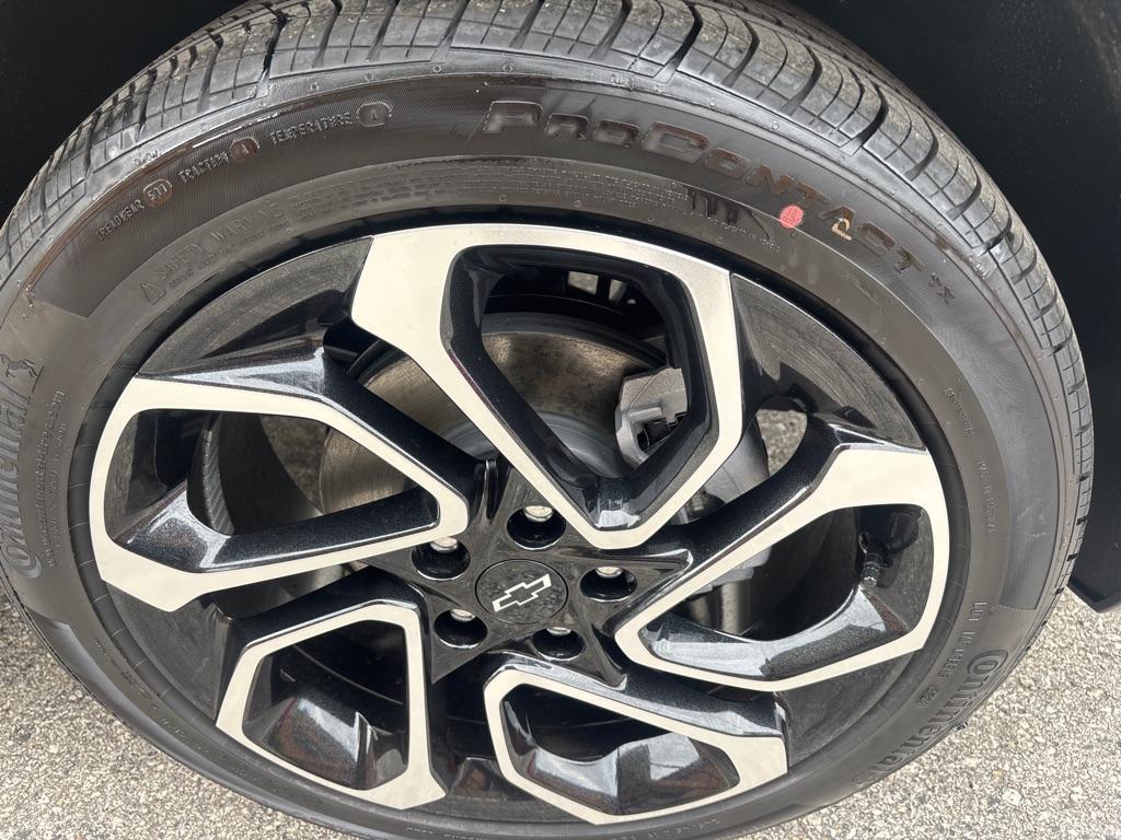 used 2025 Chevrolet Trax car, priced at $24,350