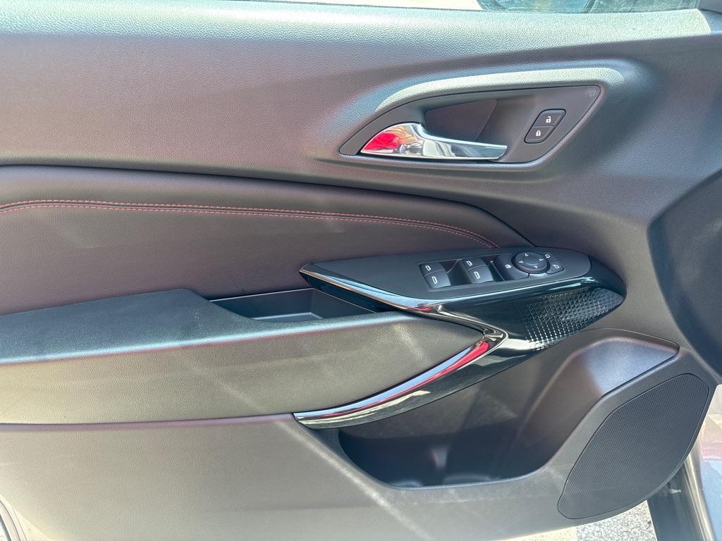 used 2025 Chevrolet Trax car, priced at $18,850