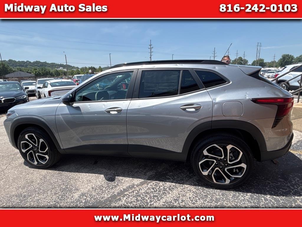 used 2025 Chevrolet Trax car, priced at $18,850