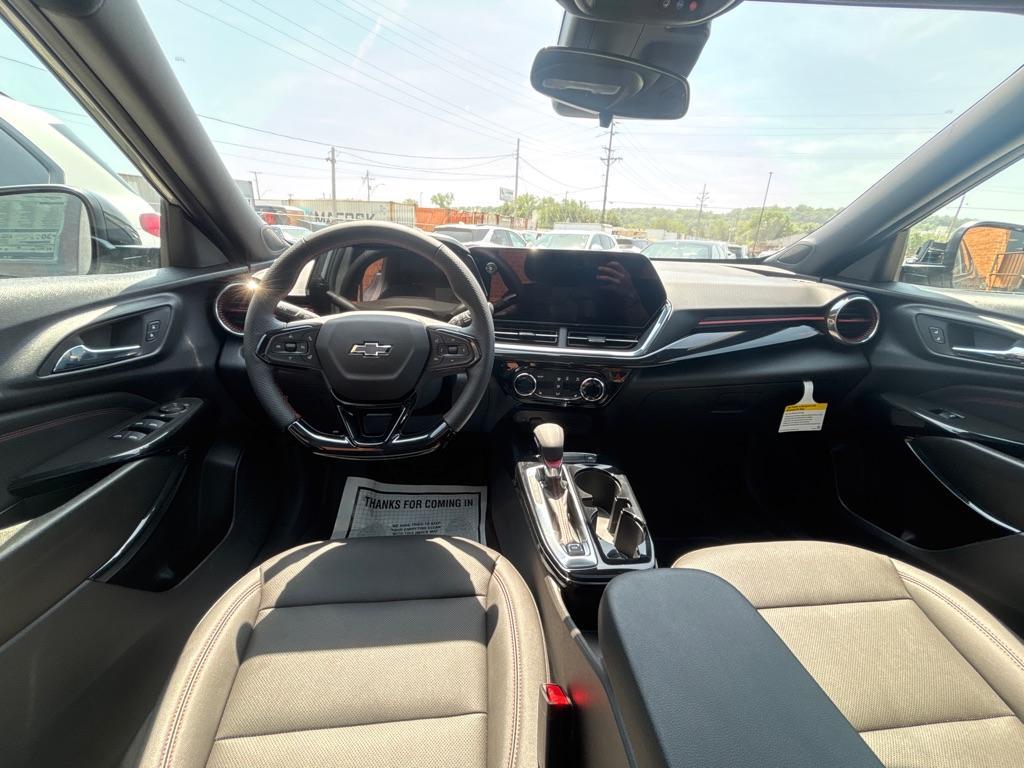 used 2025 Chevrolet Trax car, priced at $18,850