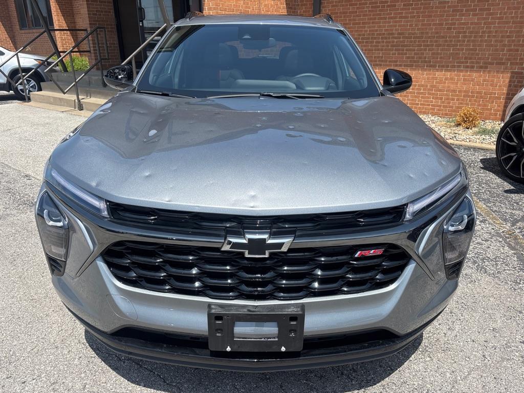 used 2025 Chevrolet Trax car, priced at $18,850