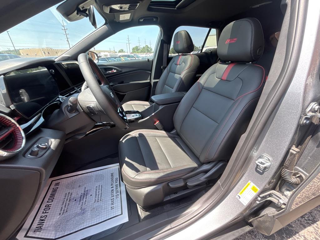 used 2025 Chevrolet Trax car, priced at $18,850