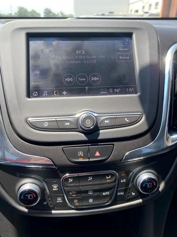 used 2022 Chevrolet Equinox car, priced at $17,850