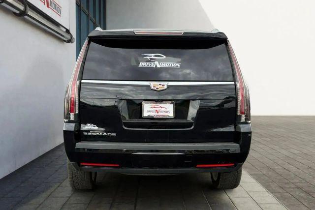 used 2020 Cadillac Escalade car, priced at $31,971