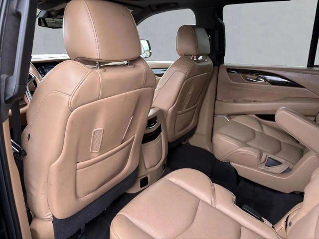 used 2020 Cadillac Escalade car, priced at $31,971