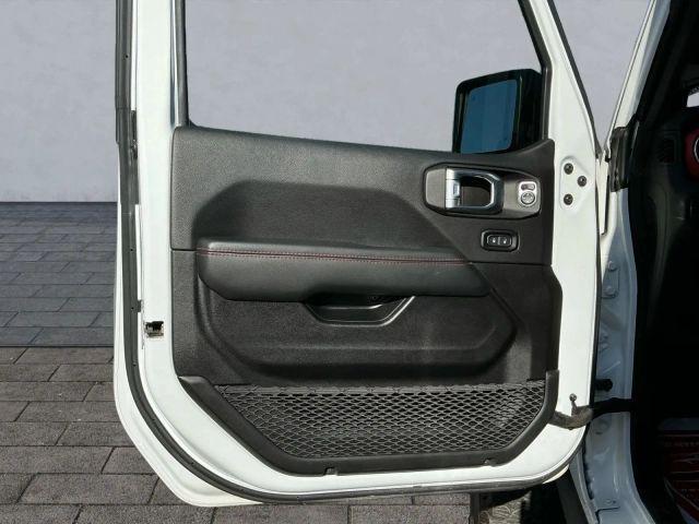 used 2021 Jeep Gladiator car, priced at $34,484